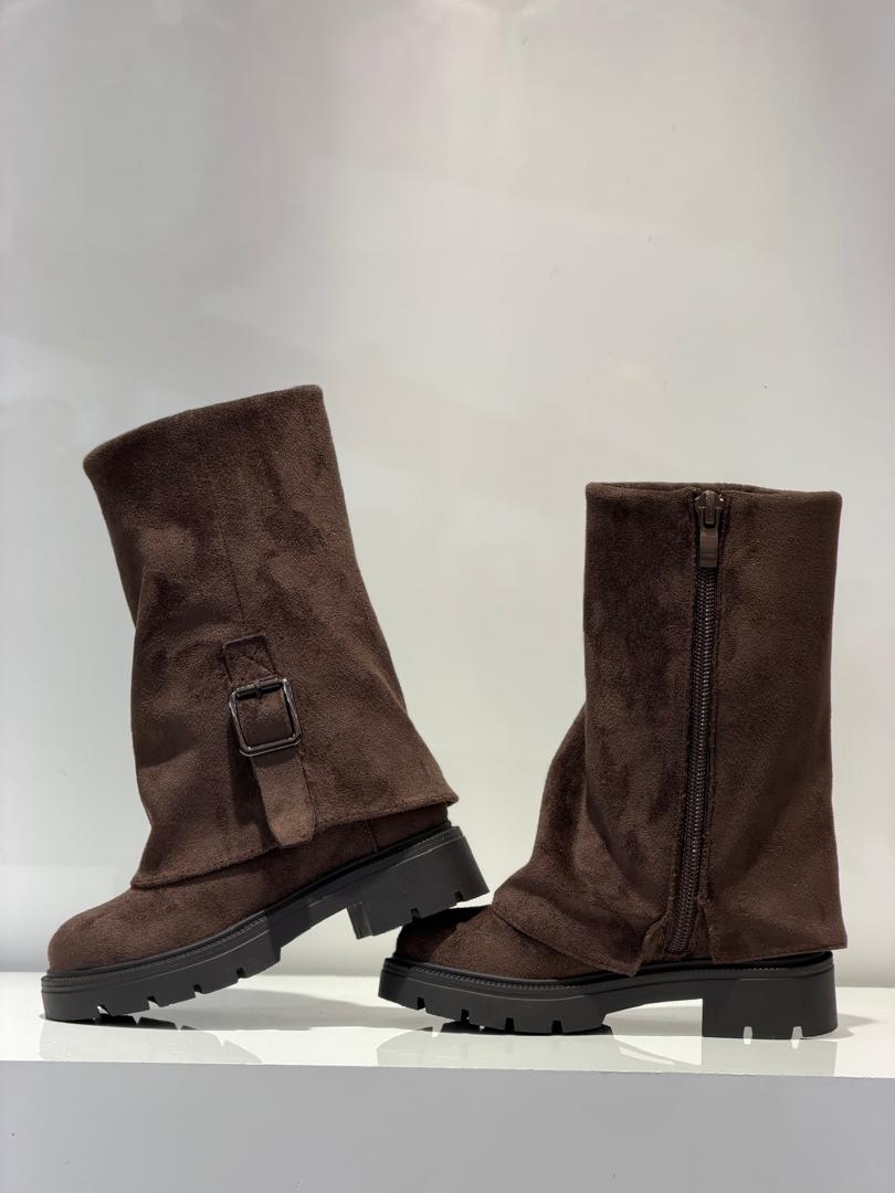 BOTTES