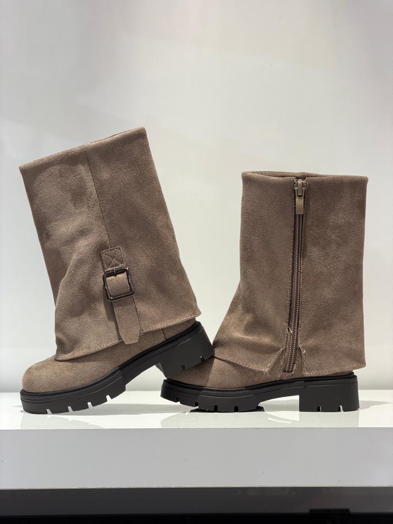 BOTTES