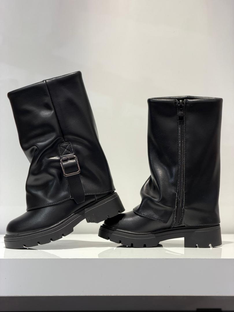 BOTTES